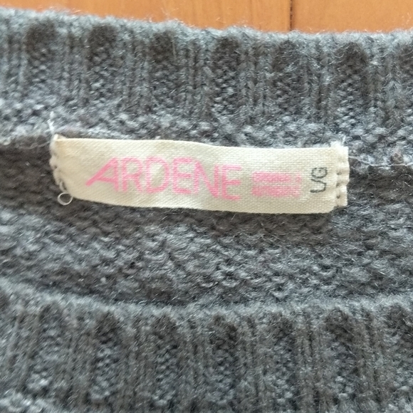 Ladies Sweater - Size L - Picture 2 of 6